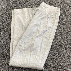gray nike sweatpants